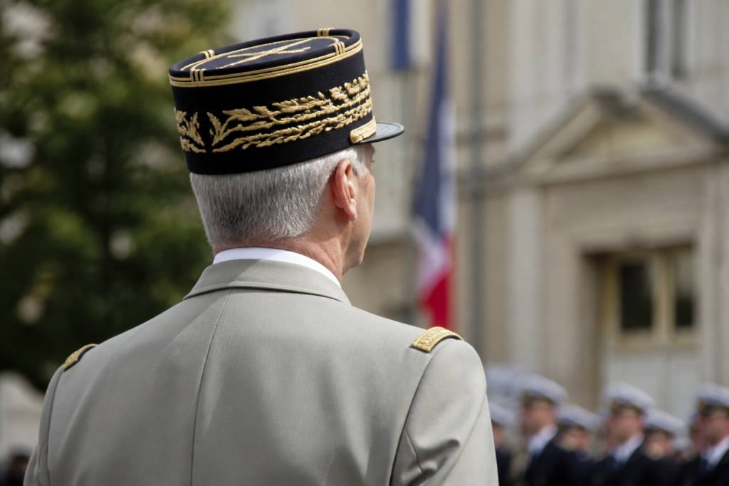 Montant de la retraite d&rsquo;un général : calcul, règles et pension moyenne